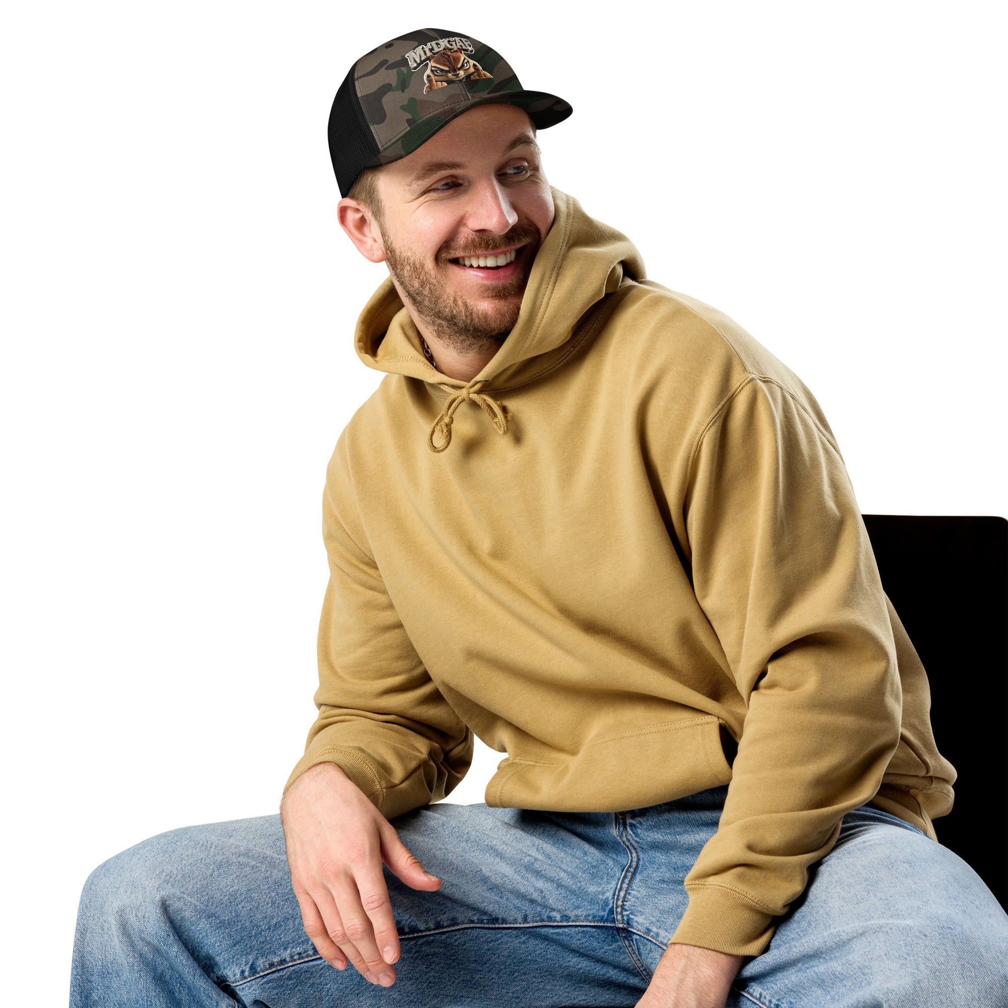 Camouflage trucker hat - mrdgaf.shop